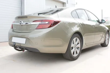 Фаркоп Aragon для Opel Insignia (седан, универсал, 4х4) 2009-2017 E4521AV в 