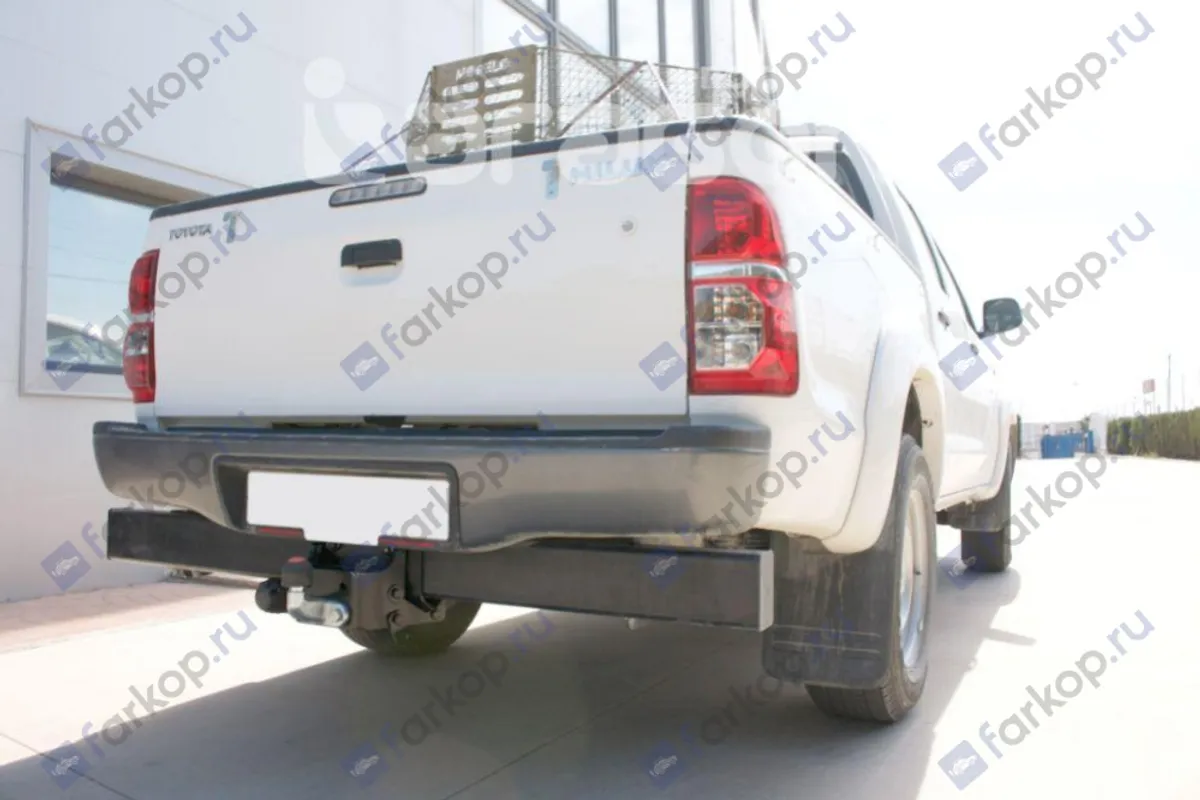 Фаркоп Aragon для Toyota Hilux 2005-2010 E6402FC в 