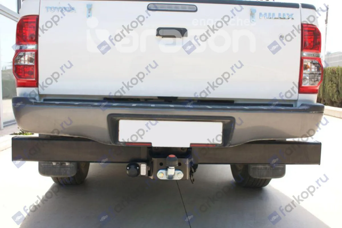 Фаркоп Aragon для Toyota Hilux 2010-2015 E6402FC в 