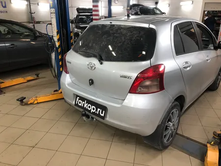 Фаркоп Galia для Toyota Yaris 2005-2014 T057A в 