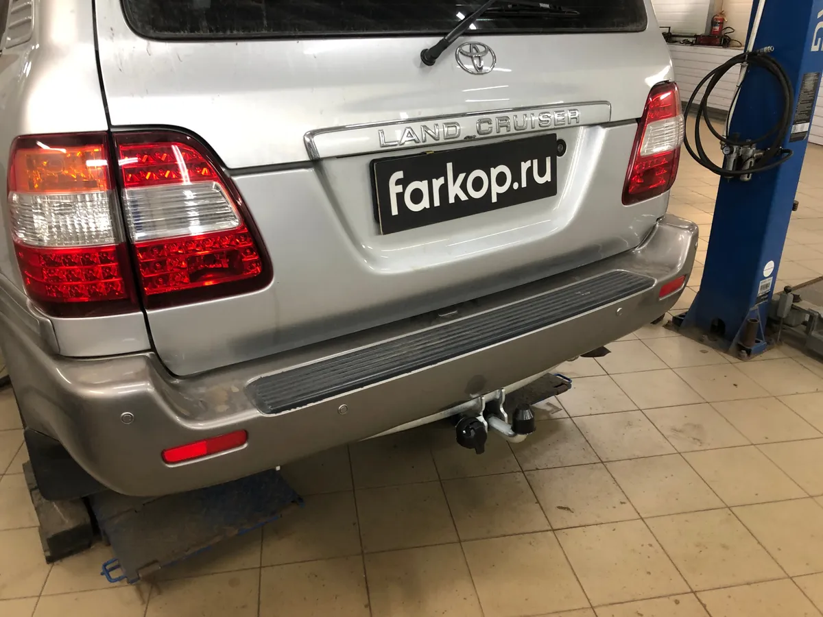 Фаркоп Galia для Toyota Land Cruiser J100 VX 1998-2008 T050A в Нижний Новгород