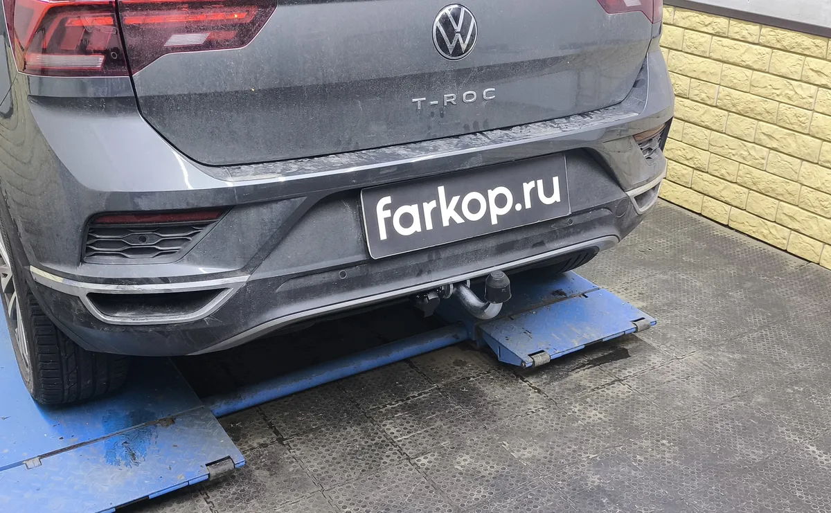 Фаркоп Galia для Volkswagen T-Roc 2018- S105A в Нижний Новгород