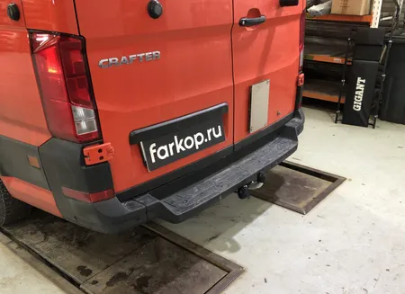 Фаркоп Galia для Volkswagen Crafter 2017-, (для а/м со ступенькой, одинарные колеса сзади)  V085A в Нижний Новгород