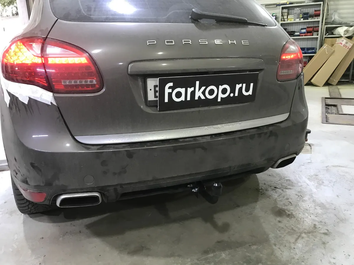 Фаркоп Berg для Porsche Cayenne 2010-2014 F.5813.001 в Нижний Новгород Фаркоп Berg для Porsche Cayenne 2010-2014 F.5813.001 в Нижний Новгород
