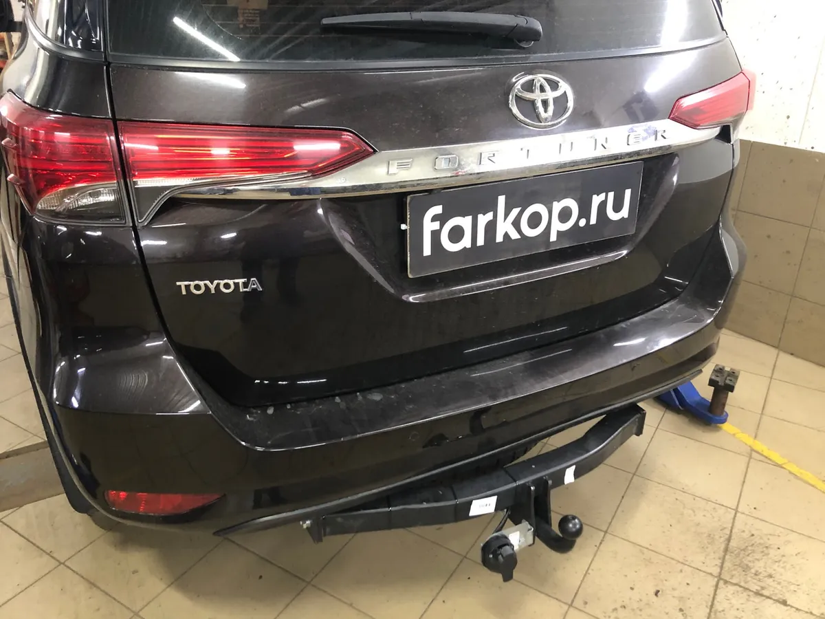 Фаркоп Трейлер для Toyota Fortuner 2017- Арт. 7870 7870 в Нижний Новгород
