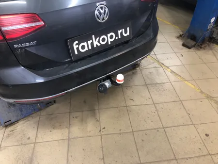 Фаркоп Трейлер для Volksvagen Passat 2014-2023 9712 в Нижний Новгород