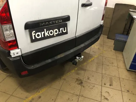 Фаркоп Лидер Плюс для Renault Master (одинарные колеса, без ступеньки) 2010- Арт. R121-F R121-F в Нижний Новгород