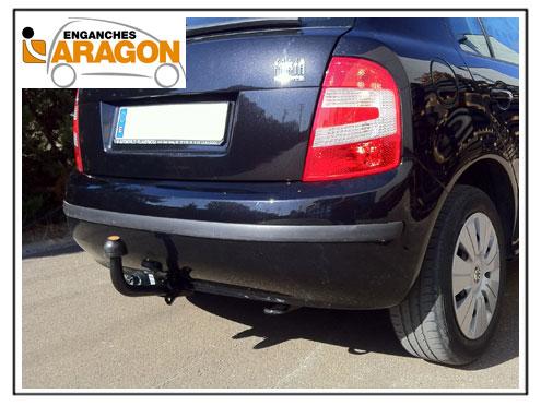 Фаркоп Aragon для Skoda Fabia 2000-2007 E5902AA в 