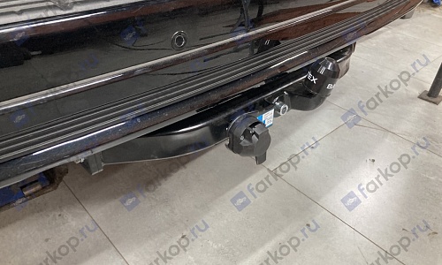 Установили фаркоп Baltex для Toyota Land Cruiser J200 2018 г. в. Установили фаркоп Baltex для Toyota Land Cruiser J200 2018 г. в.