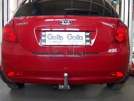 Фаркоп Galia для Kia Ceed (хетчбек, ProCeed) 2006-2012 K029C в 