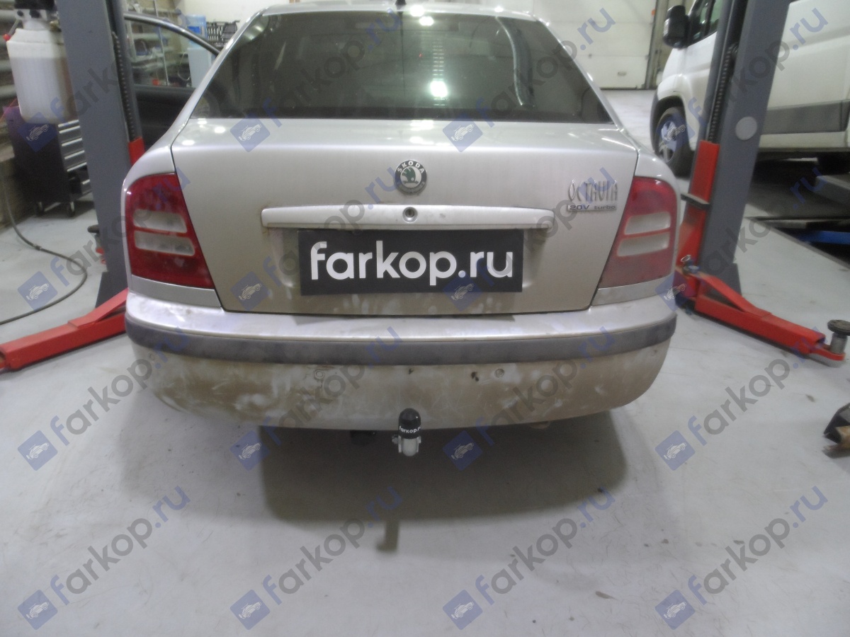 Фаркоп Galia для Skoda Octavia Tour A4 (седан, универсал) 1996-2011 S085A в 