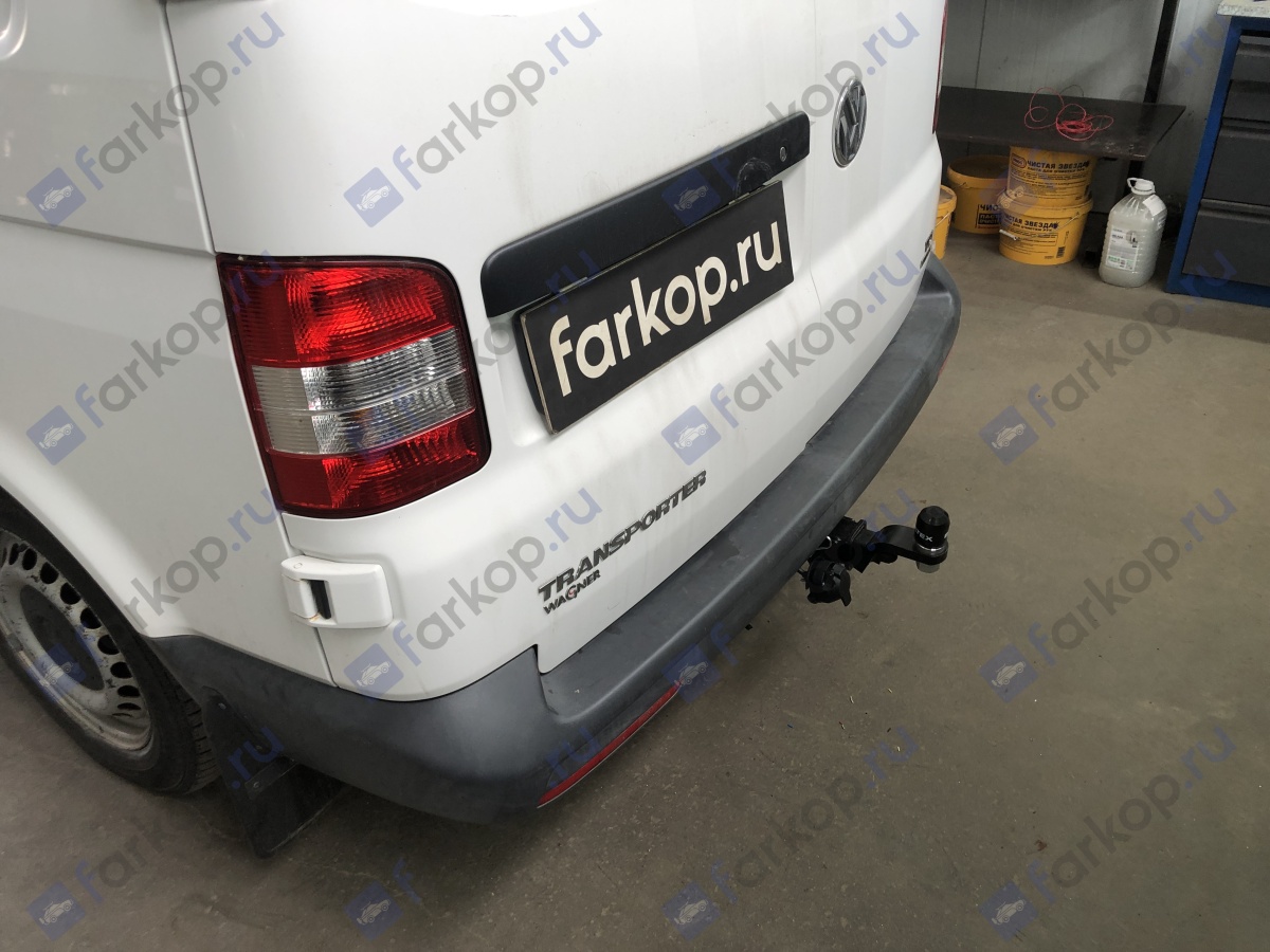 Фаркоп TowRus для Volkswagen Transporter 2003-2015 269076 в 