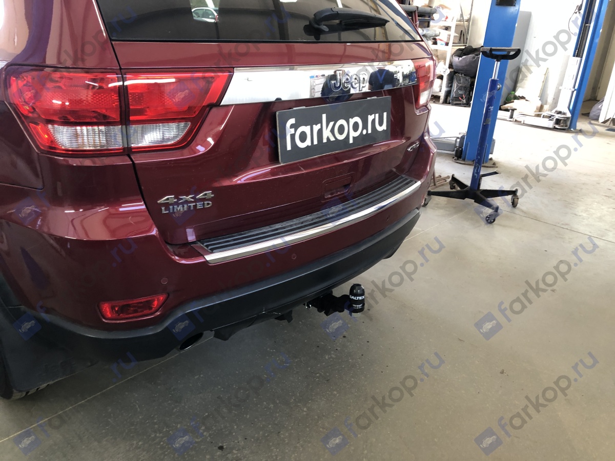 Фаркоп TowRus для Jeep Grand Cherokee 2010-2022 (кроме авто с Adblue и SRT) Арт. 049109 049109 в 