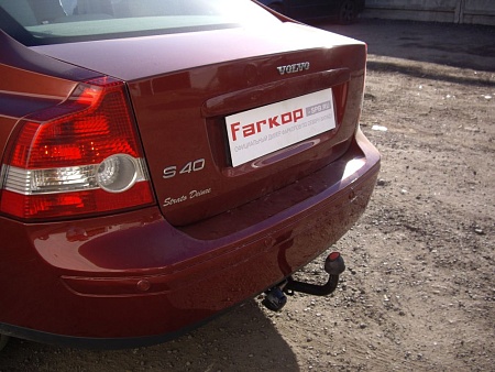 Фаркоп Aragon для Volvo S40 2004-2012 E6804BA в 