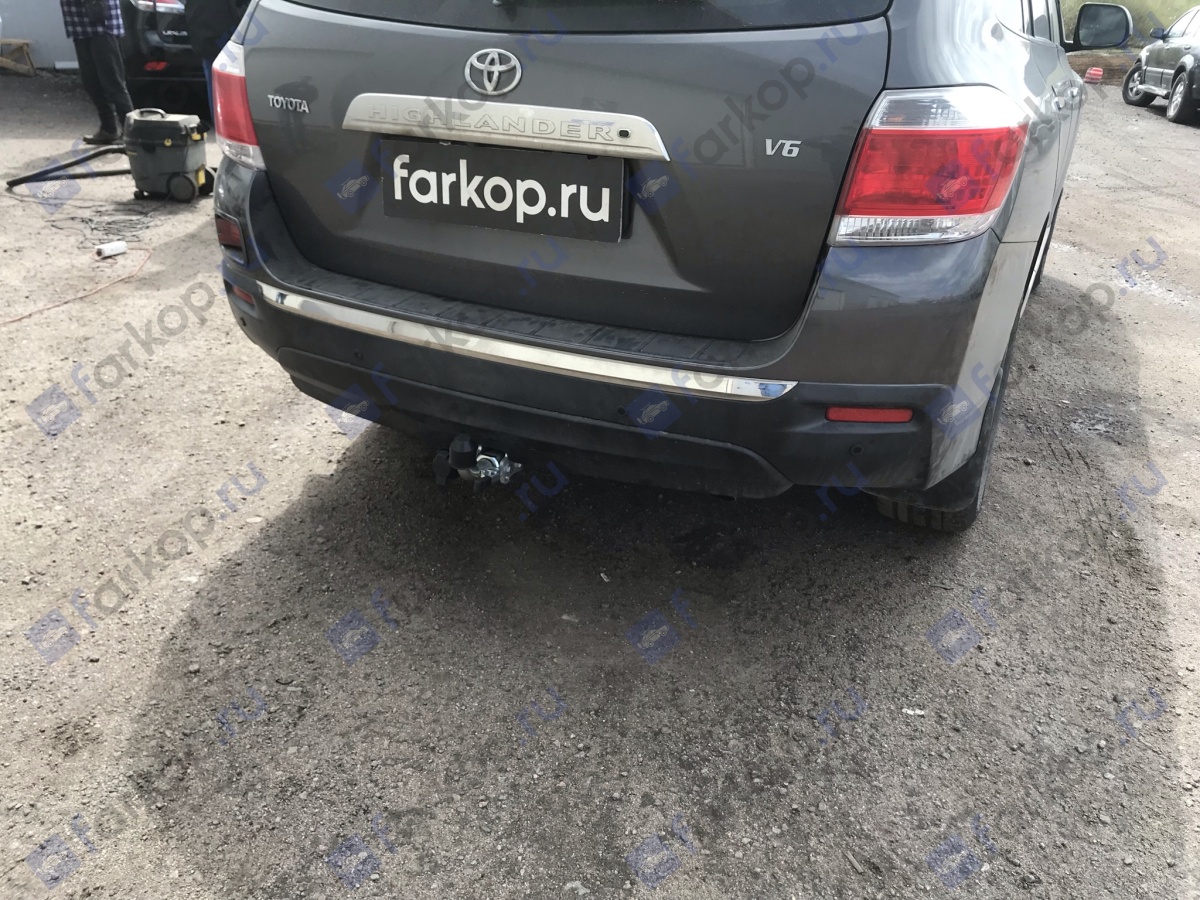 Фаркоп Galia для Toyota Highlander 2010-2014 Арт. T068C T068C в 