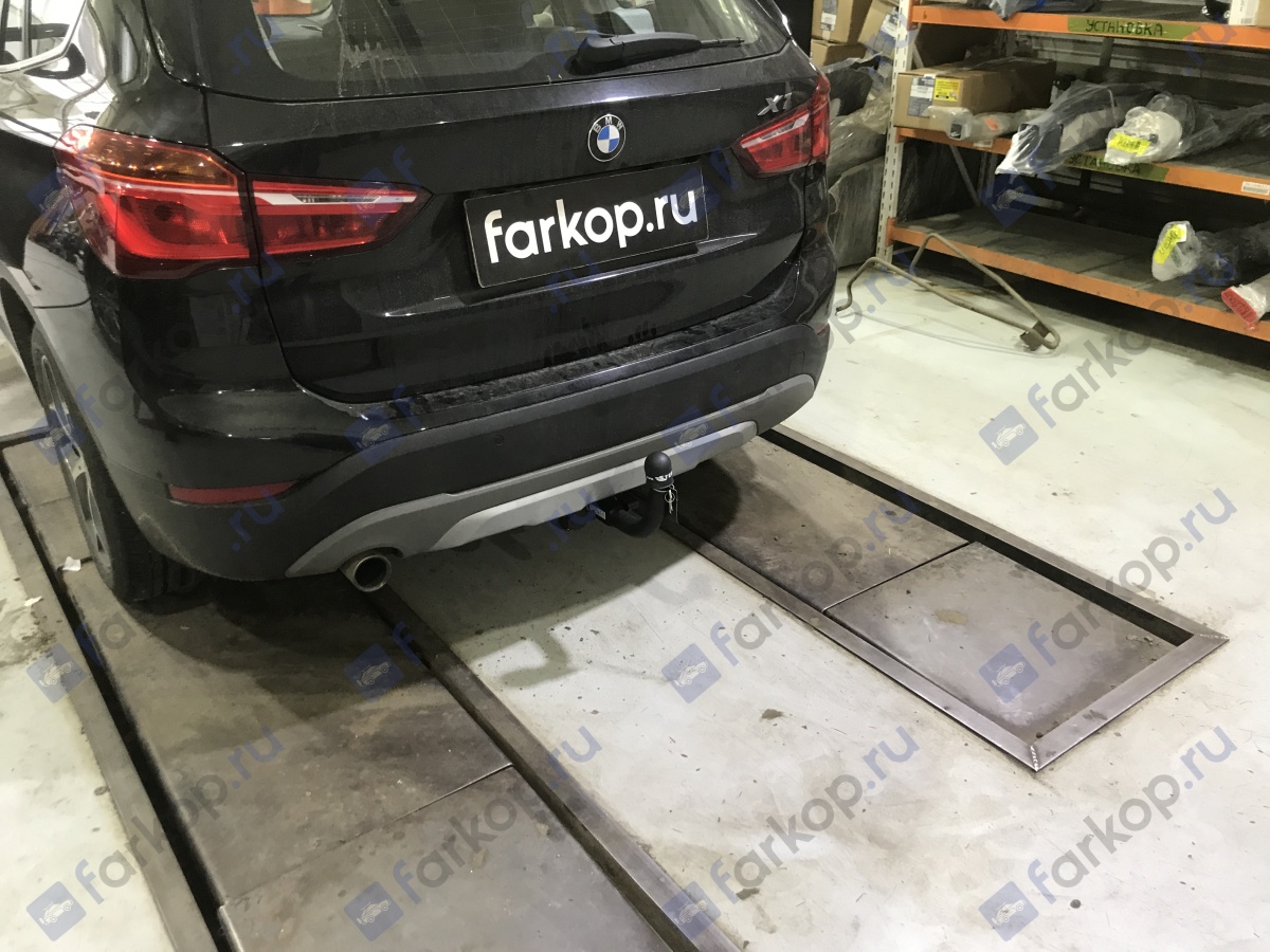 Фаркоп Steinhof для BMW X1 (F48) 2015- B-081 в 