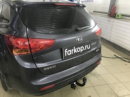 Фаркоп Oris для Kia Ceed (универсал) 2012-2018 Арт. 6756-A 6756-A в 