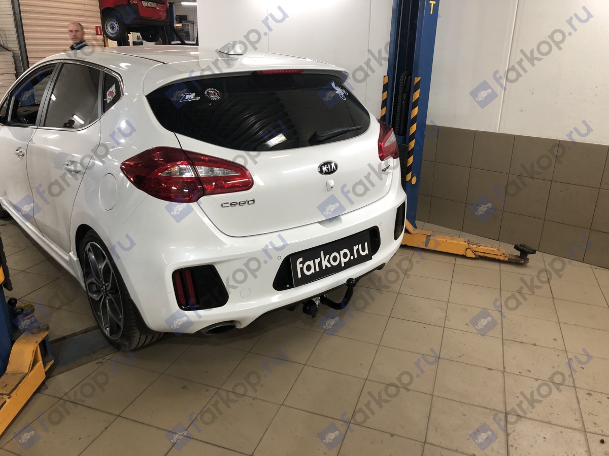 Фаркоп Лидер Плюс для Kia Ceed (хетчбек) 2012-2018 Арт. K120-A K120-A в 