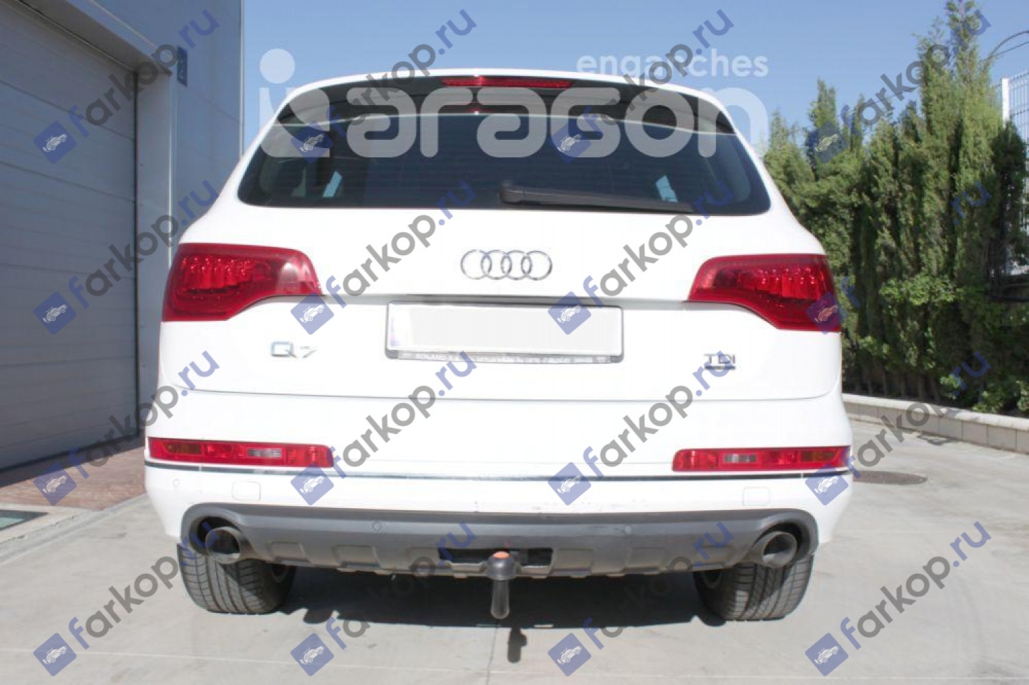 Фаркоп Aragon для Audi Q7 2006-2015 E6710AV в 