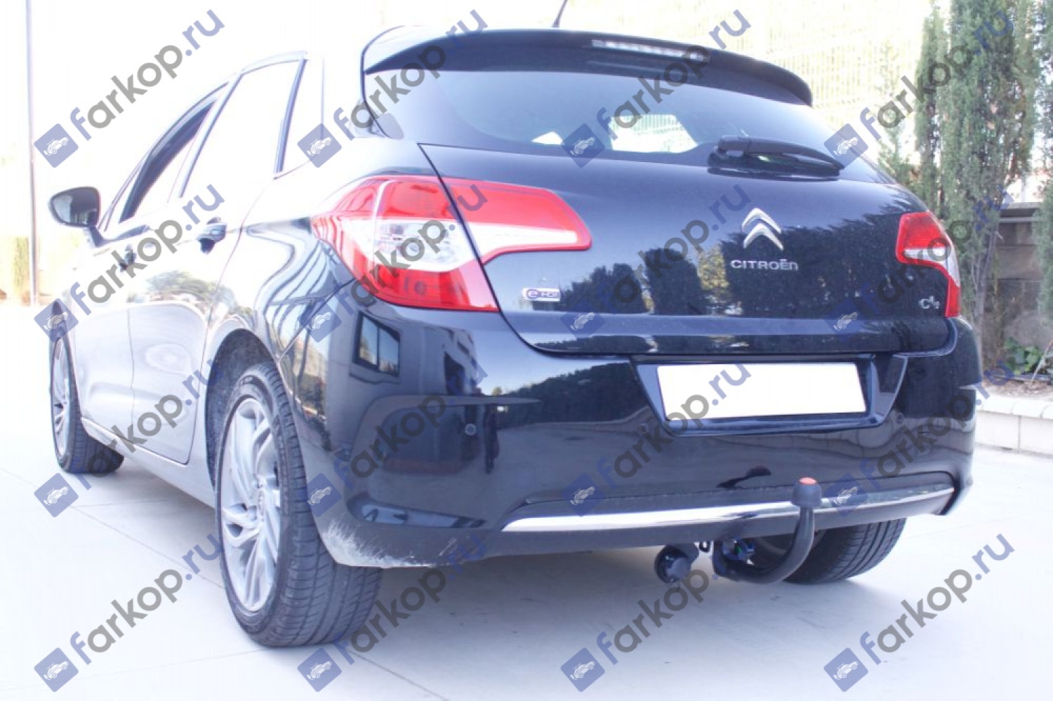 Фаркоп Aragon для Citroen C4 2004-2010 E1224AV в 