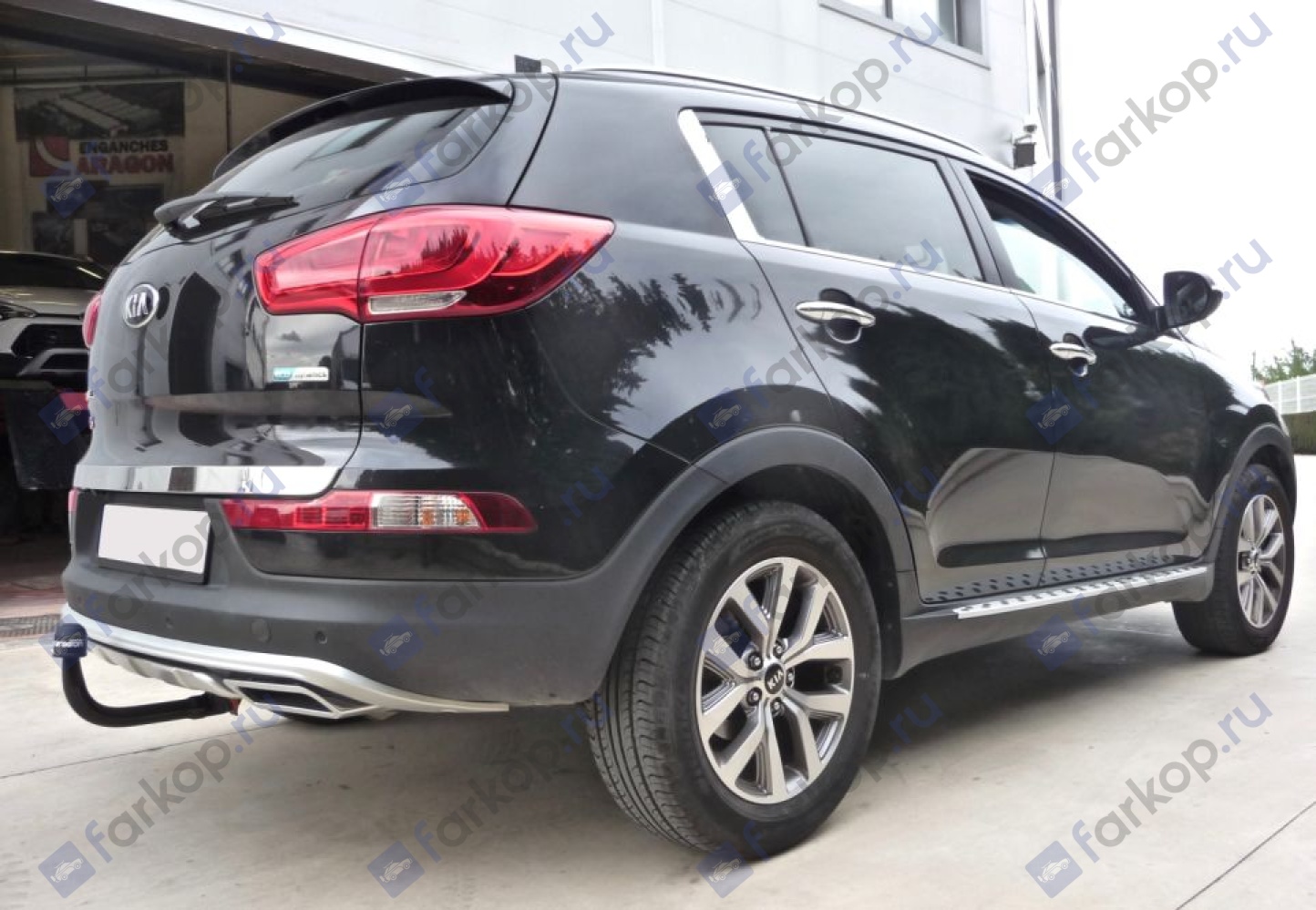 Фаркоп Aragon для Kia Sportage 2010-2015 E2514AV в 