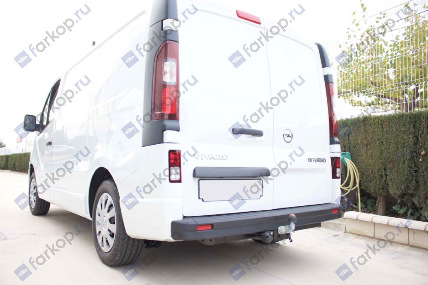 Фаркоп Aragon для Opel Vivaro 2001-2014 E4518BC в 